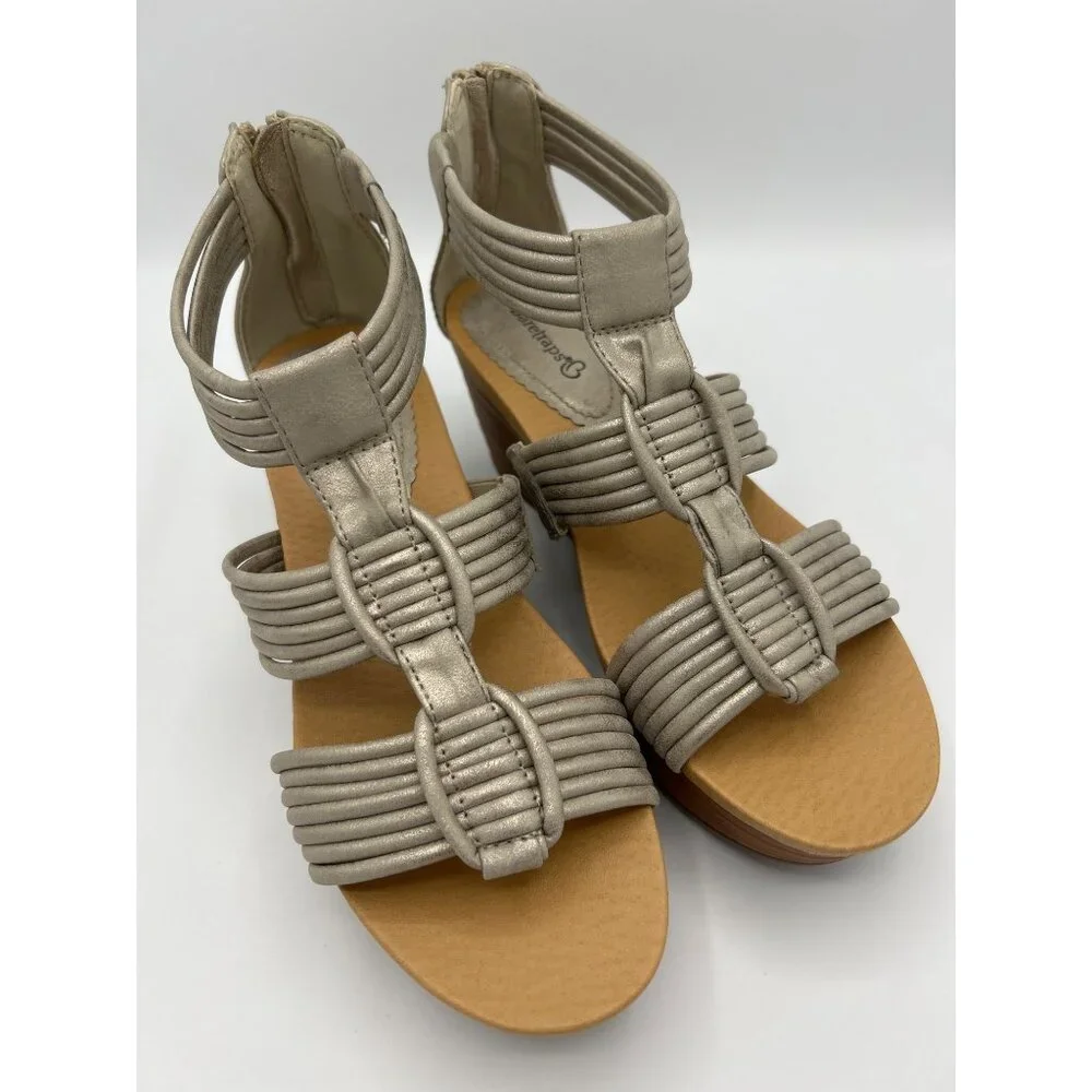 Baretraps Women's Strappy Stetchy Wedge Sandals Size 8M Gray Metallic